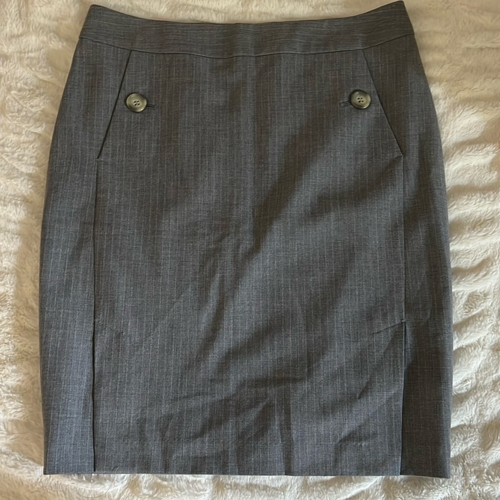 Limited skirt size 4 barely worn